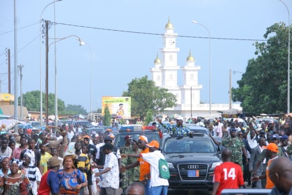 Le  Film - Premier jour du séjour du candidat Alassane Dramane Ouattara à Dabakala et à Katiola